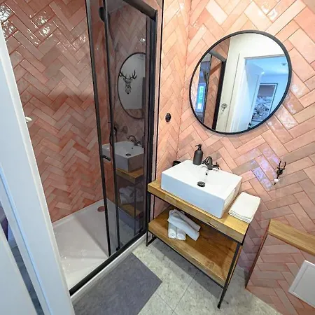 Pod Golebiem Contactless Check In 24h Апартаменты