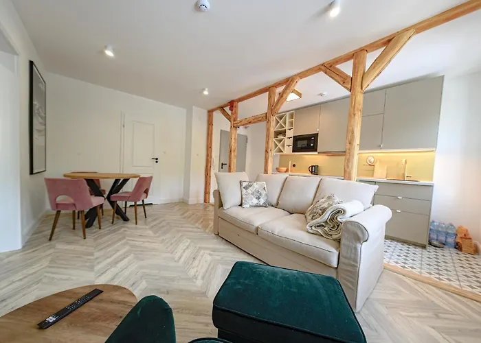 Pod Golebiem Contactless Check In 24h 아파트 *